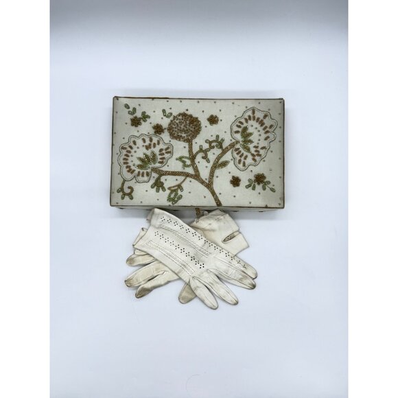 Vtg. Embroidered and Beaded Stationery Box w/Pen, White Leather Driving Gloves - Picture 10 of 10